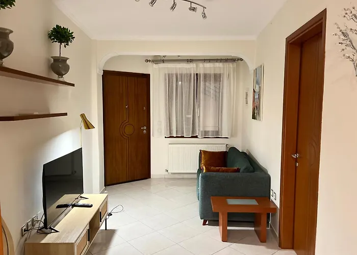 Cozy In Old Town Ano Poli With 2 Bedrooms Apartment