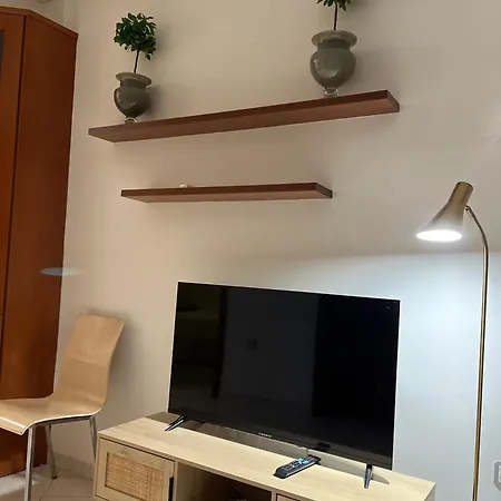 Cozy In Old Town Ano Poli With 2 Bedrooms *