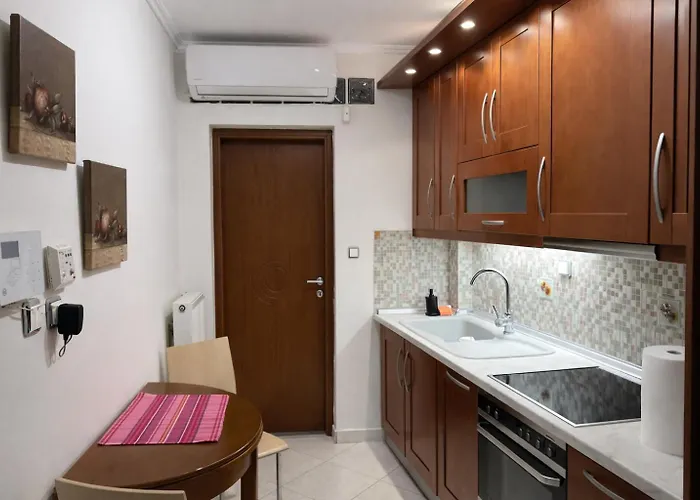 Cozy In Old Town Ano Poli With 2 Bedrooms Appartamento